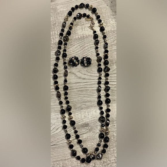 VINTAGE CHICOS/JAPAN NECKLACE & CLIP SET THAT IS CLASSY AND SOOO RICH 💕👏 - Picture 10 of 15